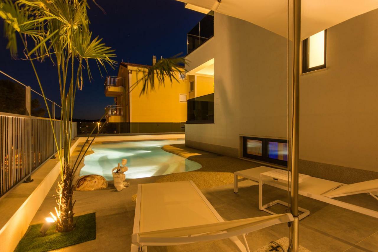 טרוגיר Villa Royal מראה חיצוני תמונה